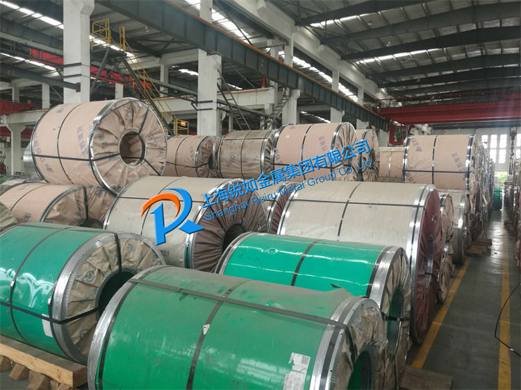 鋼板倉(cāng)庫(kù)