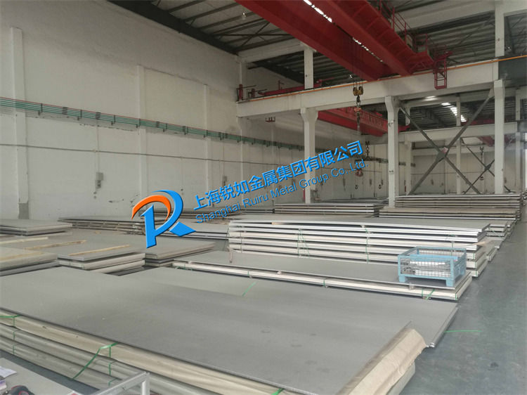 鋼板倉(cāng)庫(kù)