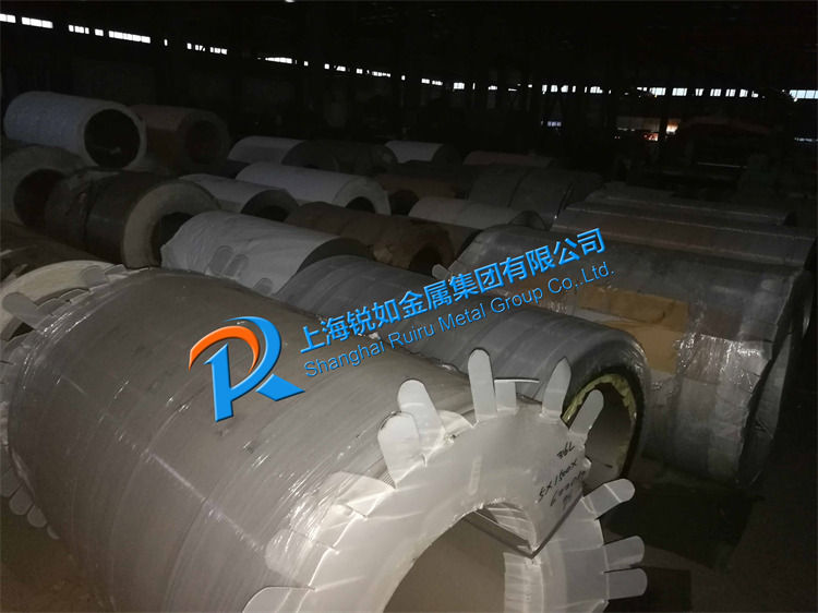 鋼板倉(cāng)庫(kù)